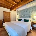 Corte Ruspecchio Bed and breakfast